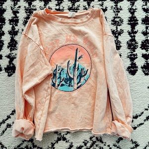 Cropped graphic sweatshirt from @sheisbtq